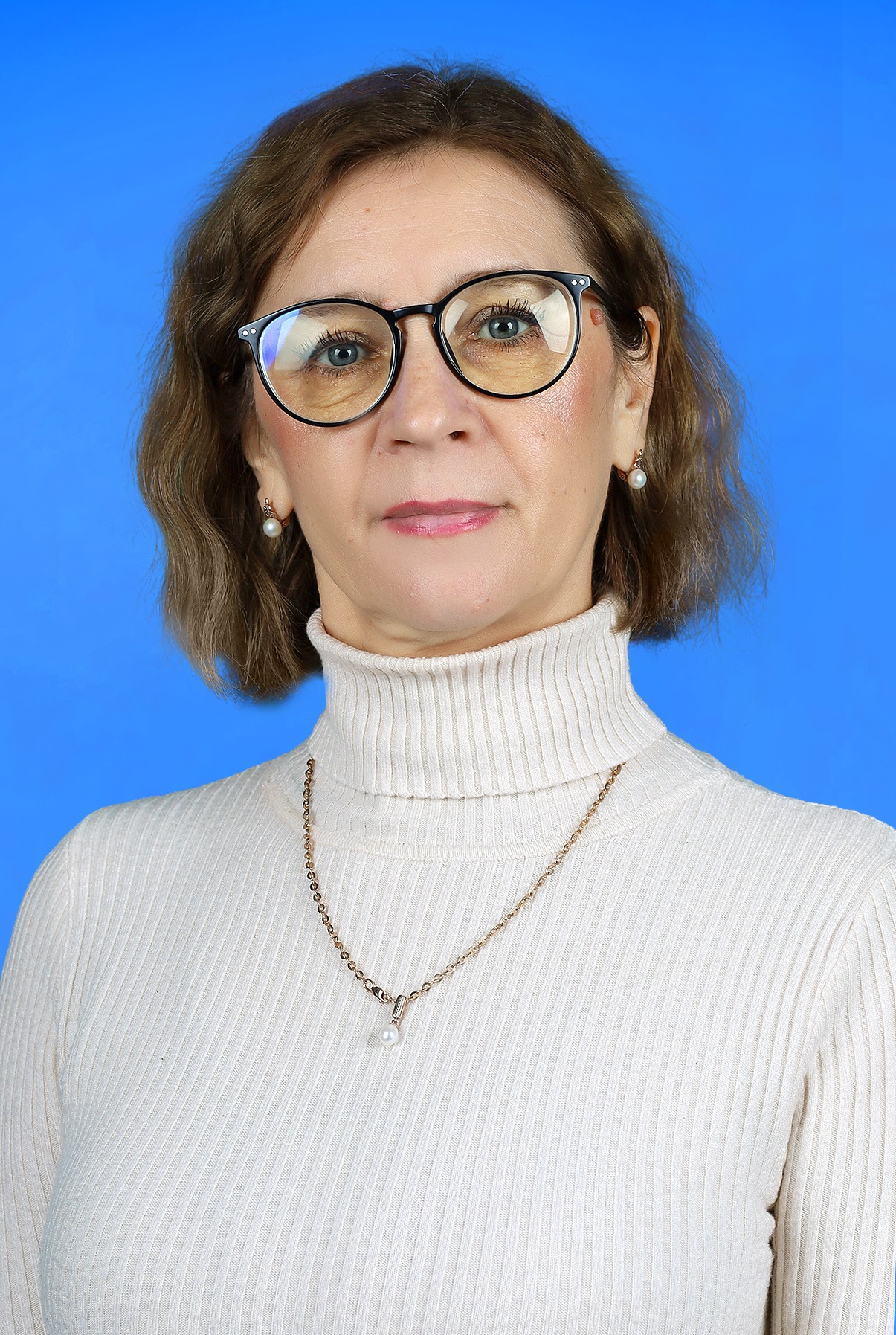 Симонович Оксана Михайловна.